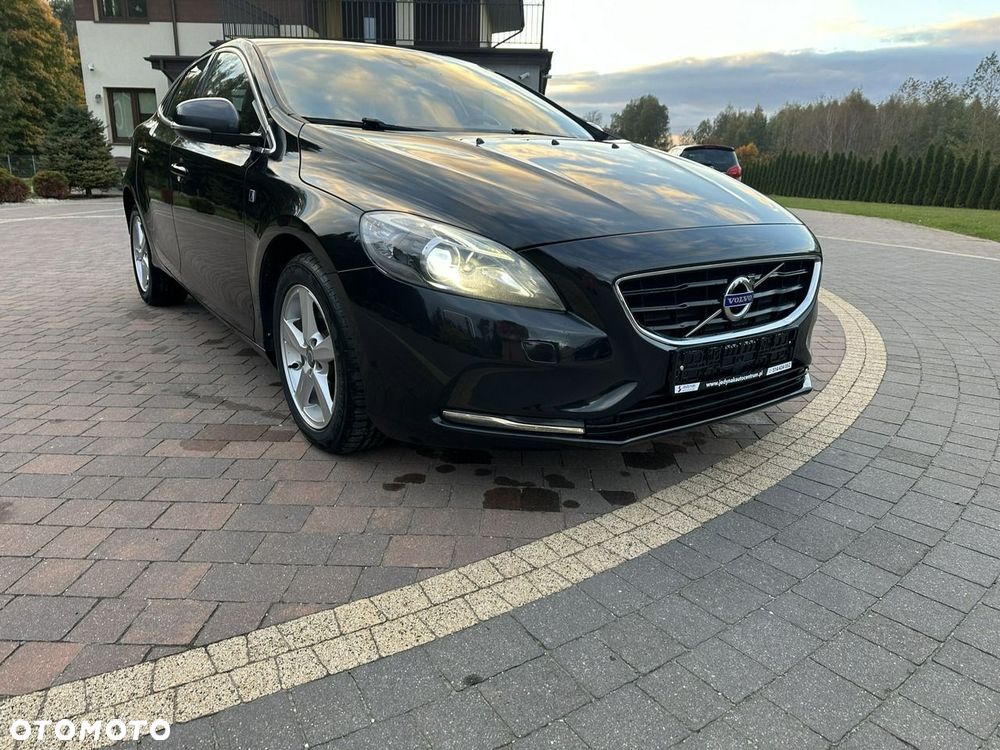 Volvo V40