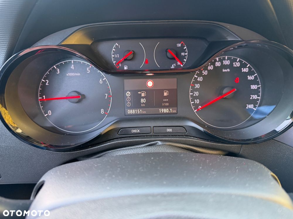 Opel Crossland X - 16