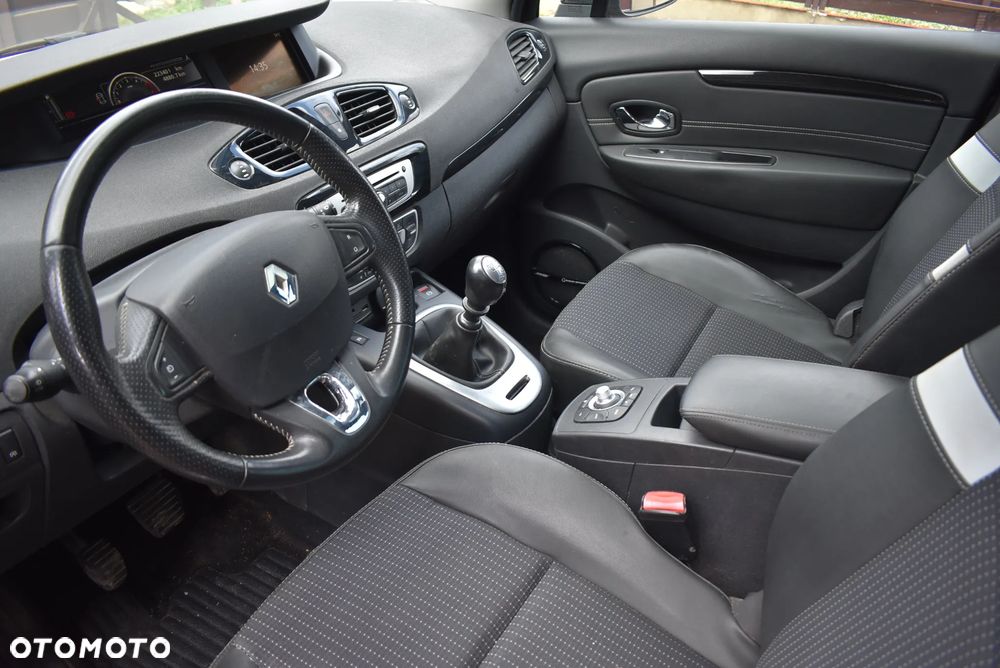 Renault Scenic Energy dCi 130 Start & Stop Bose Edition - 12
