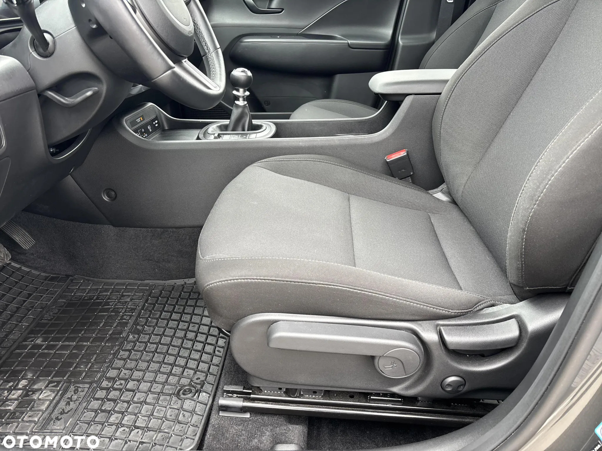 Hyundai Kona - 11