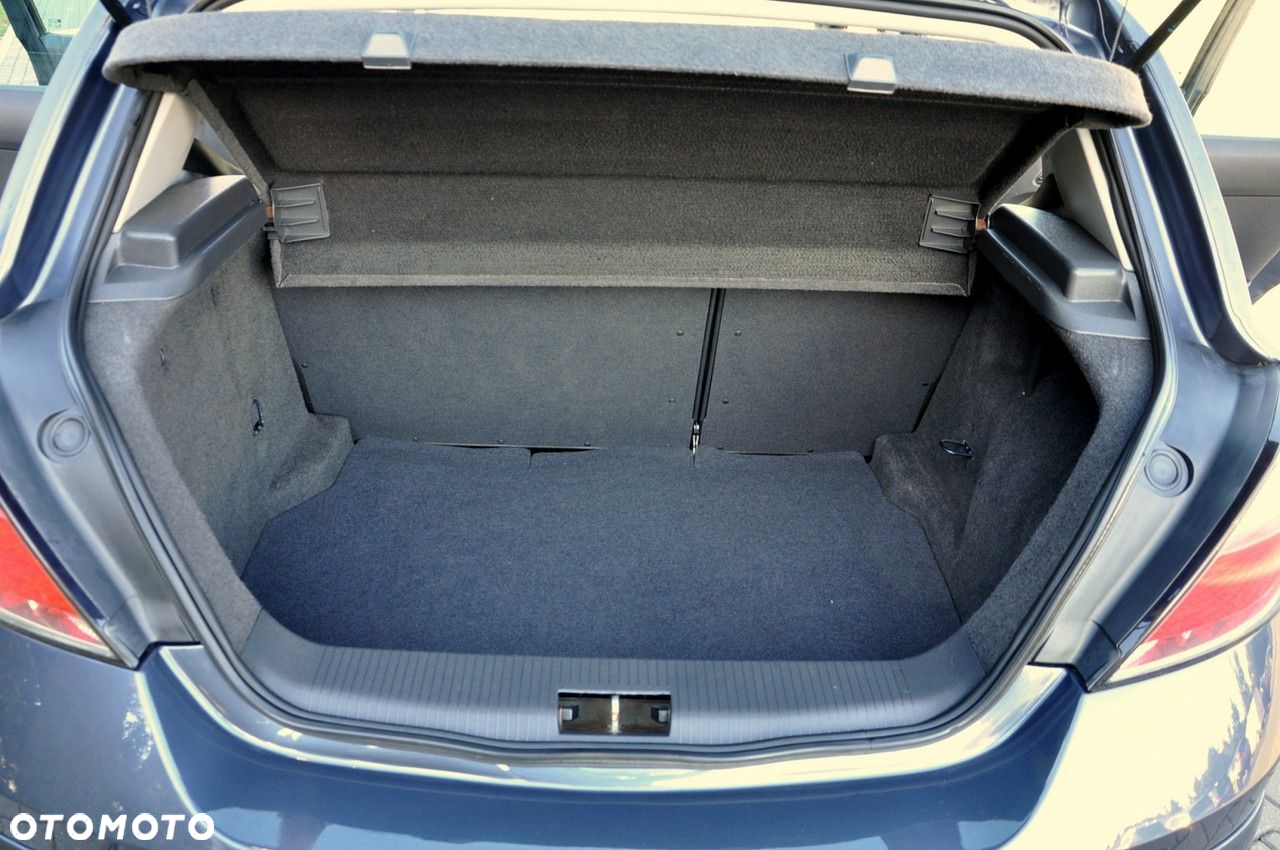 Opel Astra - 36