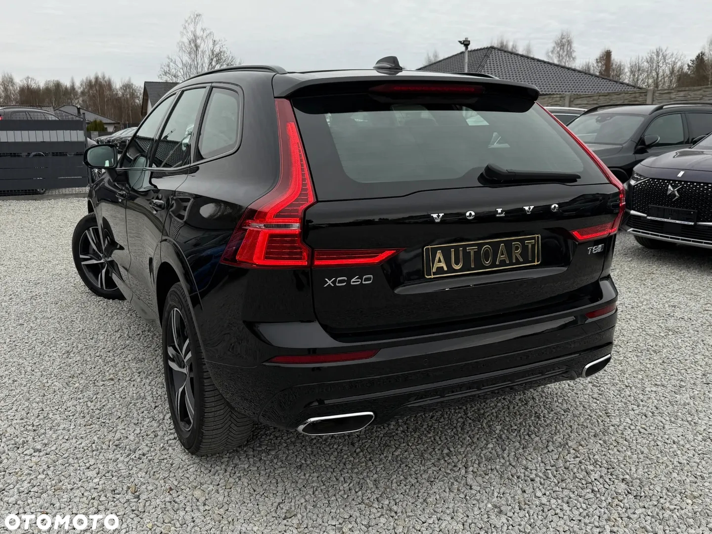Volvo XC 60 T8 Plug-In Hybrid AWD R-Design - 13