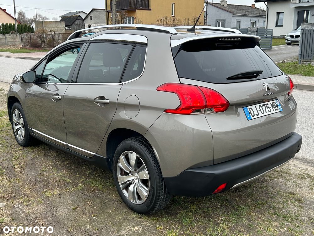 Peugeot 2008 - 6
