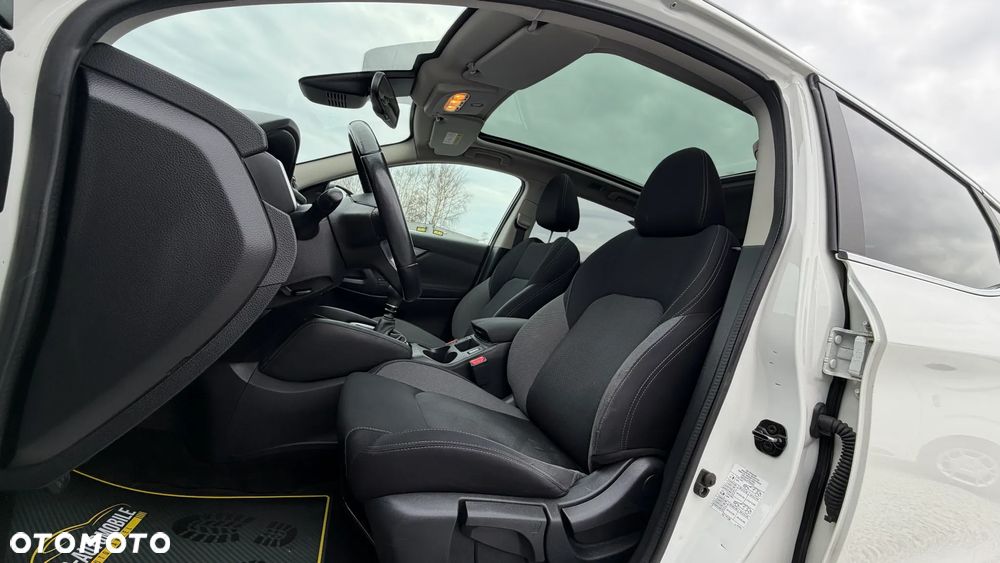 Nissan Qashqai 1.2 DIG-T N-Connecta EU6 - 27