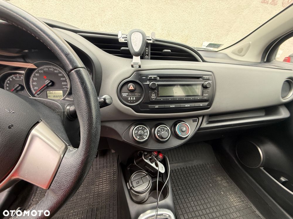 Toyota Yaris 1.0 Active - 5