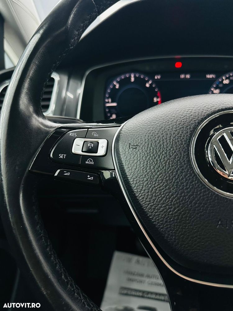 Volkswagen Golf 1.6 TDI BMT Trendline - 32