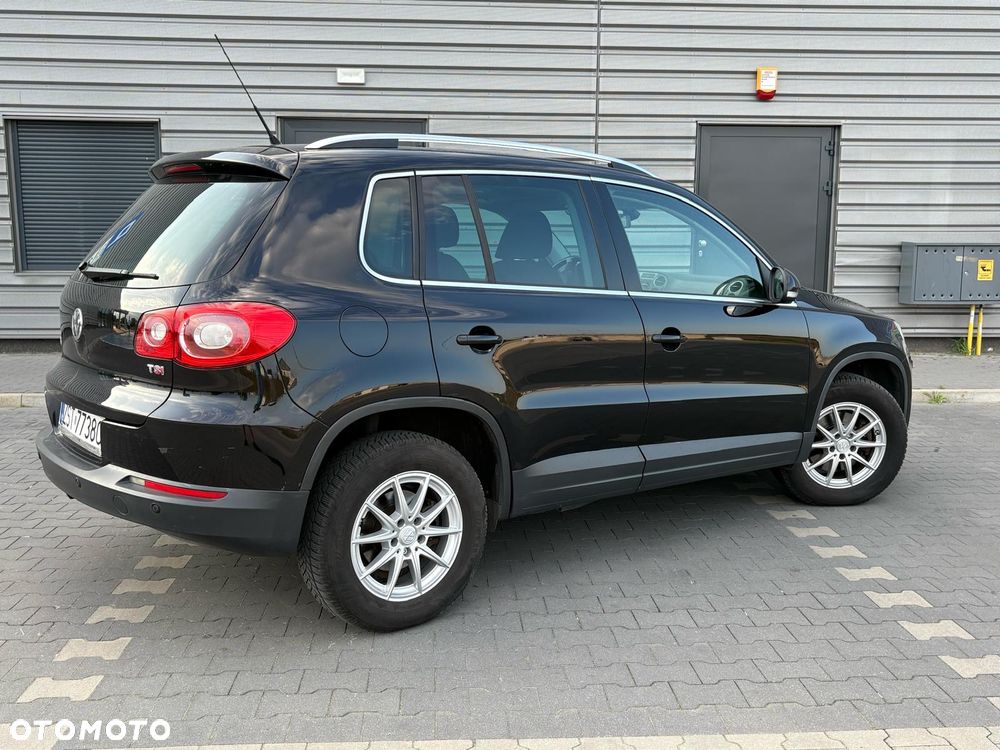 Volkswagen Tiguan - 12
