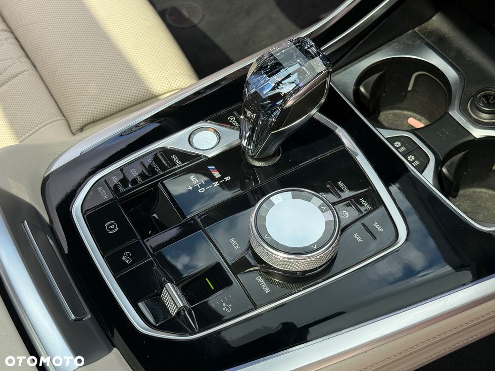 BMW X7 M50d sport - 15