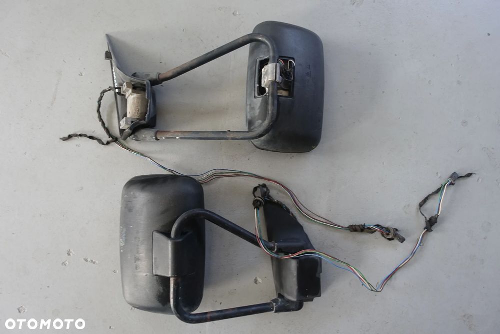 LUSTERKO LEWE  SPRINTER I 901 DOKA 5 PIN - 1