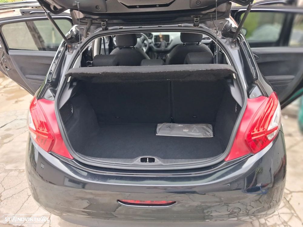 Peugeot 208 1.2 VTi SE Style - 2