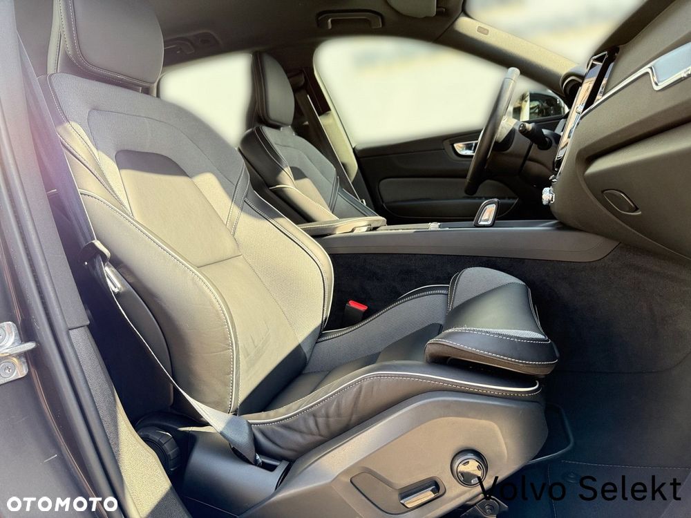 Volvo XC 60 - 26