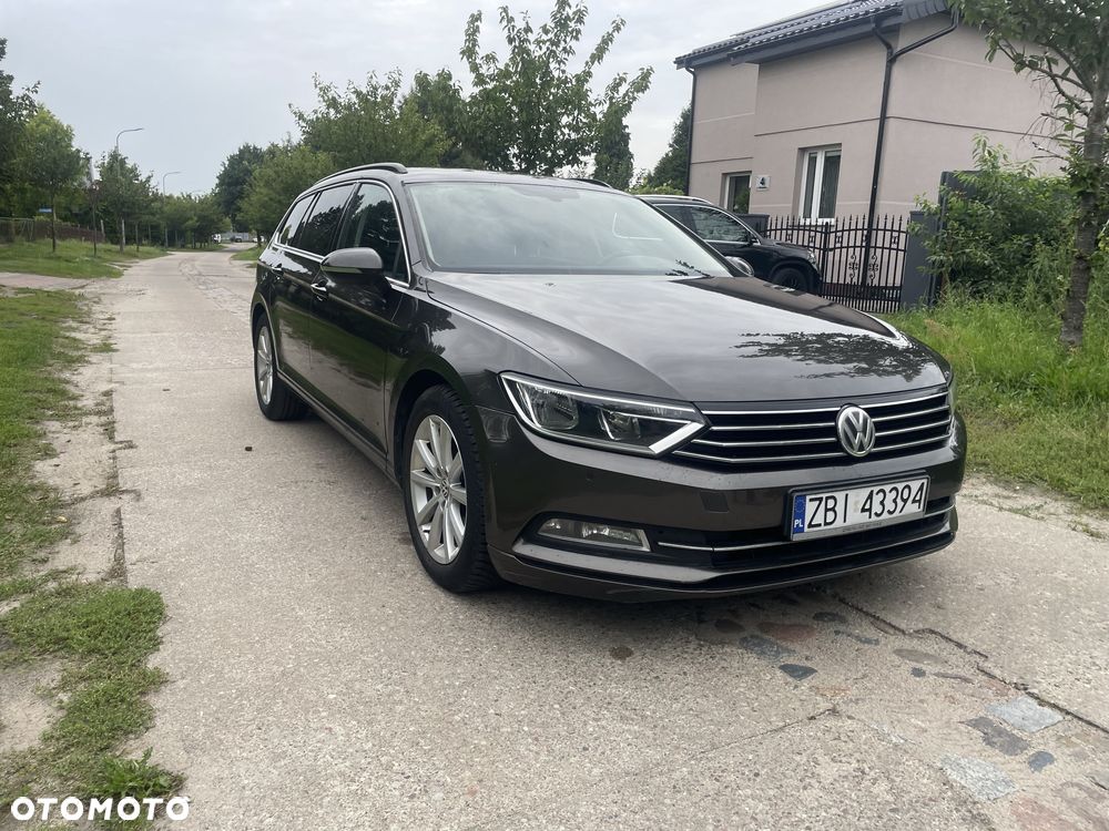 Volkswagen Passat - 2