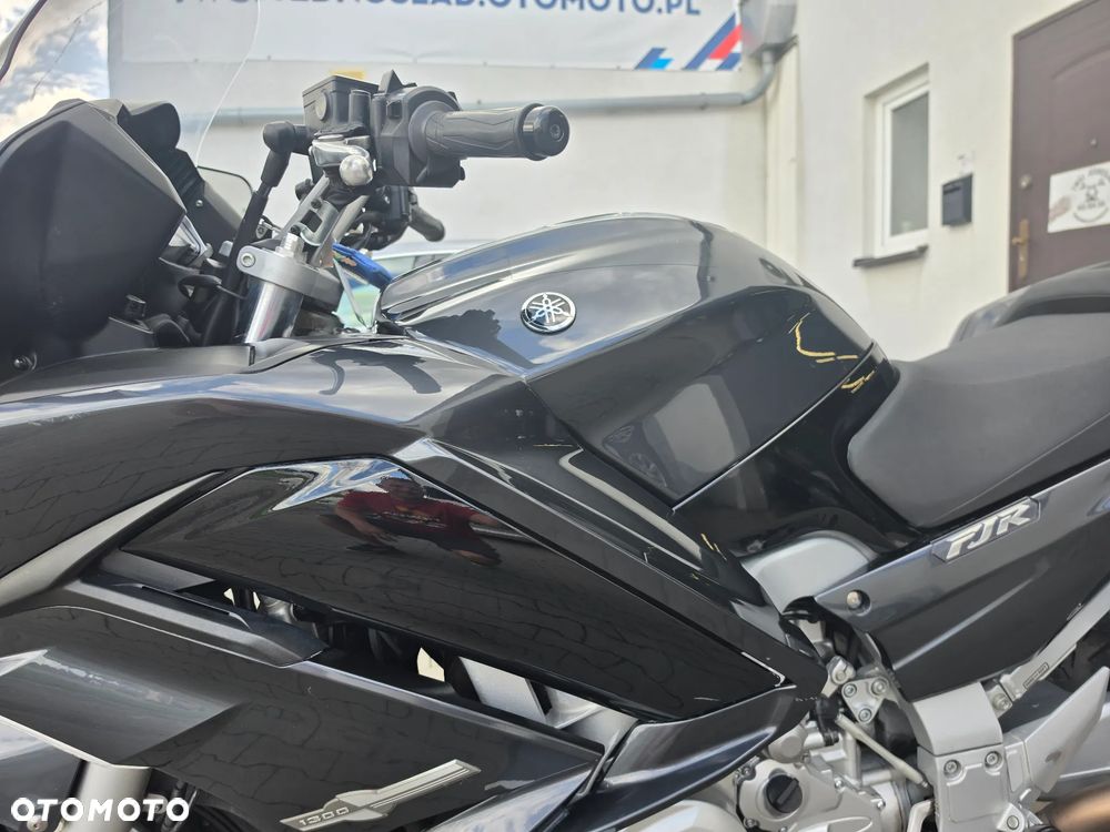 Yamaha FJR - 10