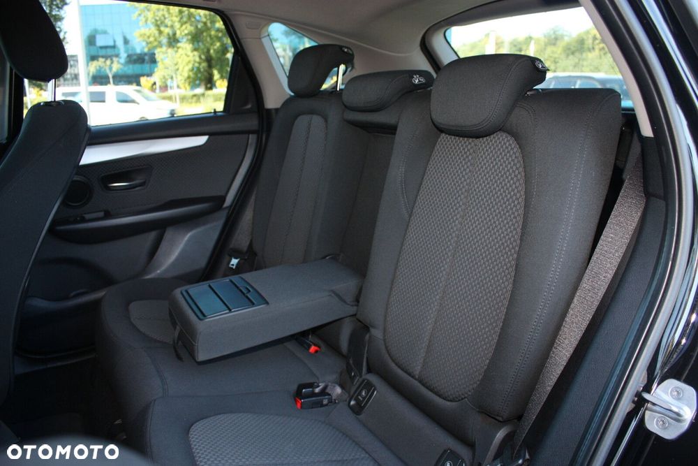 BMW Seria 2 218i GPF - 17