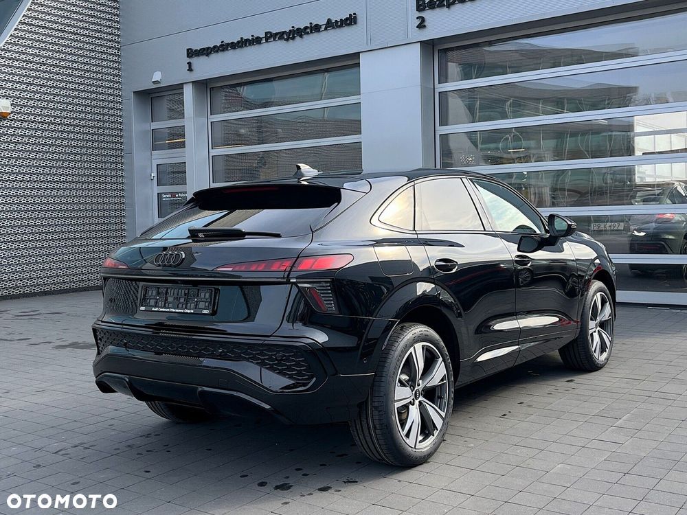 Audi Q3 Sportback - 9