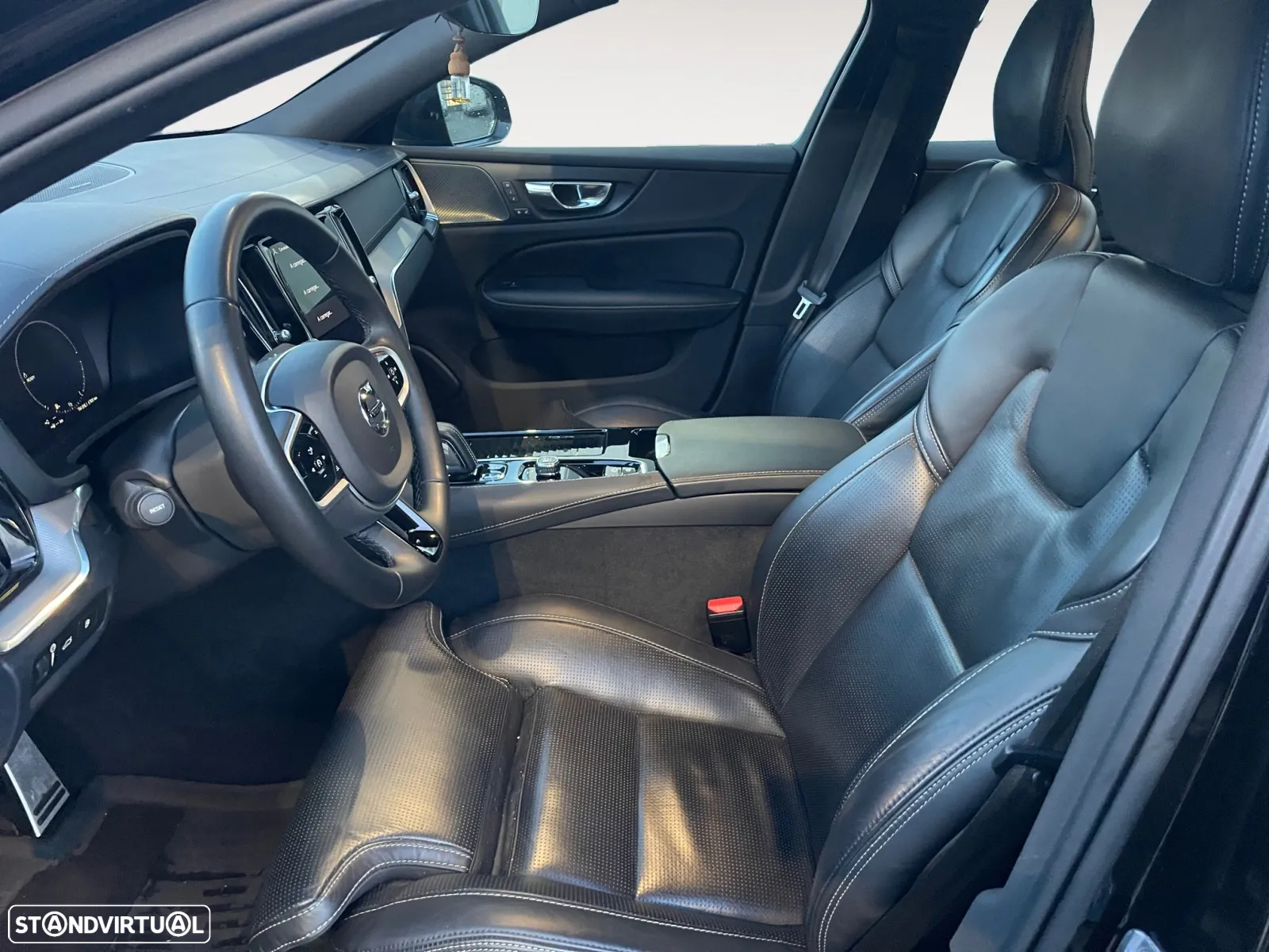 Volvo S60 2.0 T8 PHEV R-Design AWD - 10