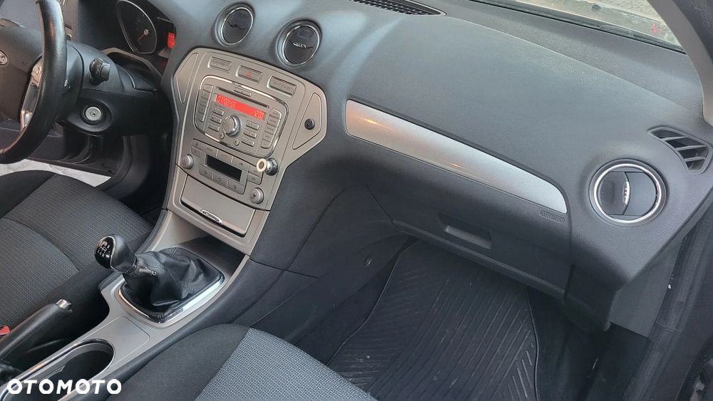 Ford Mondeo 2.0 Titanium - 12