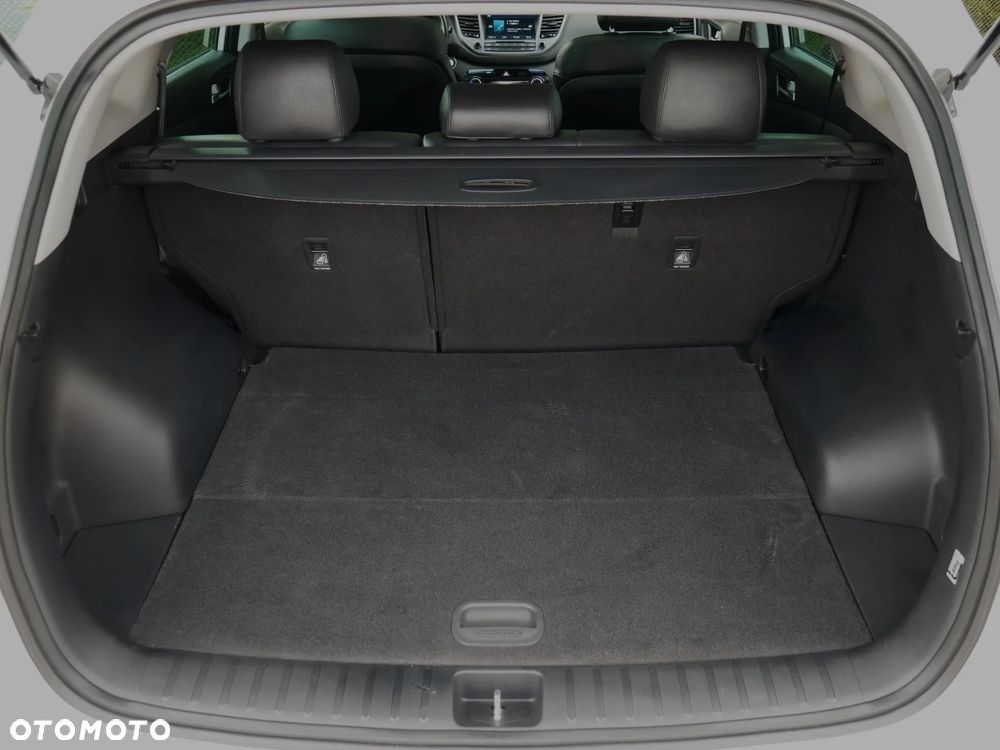 Hyundai Tucson 2.0 CRDI Style 4WD - 28
