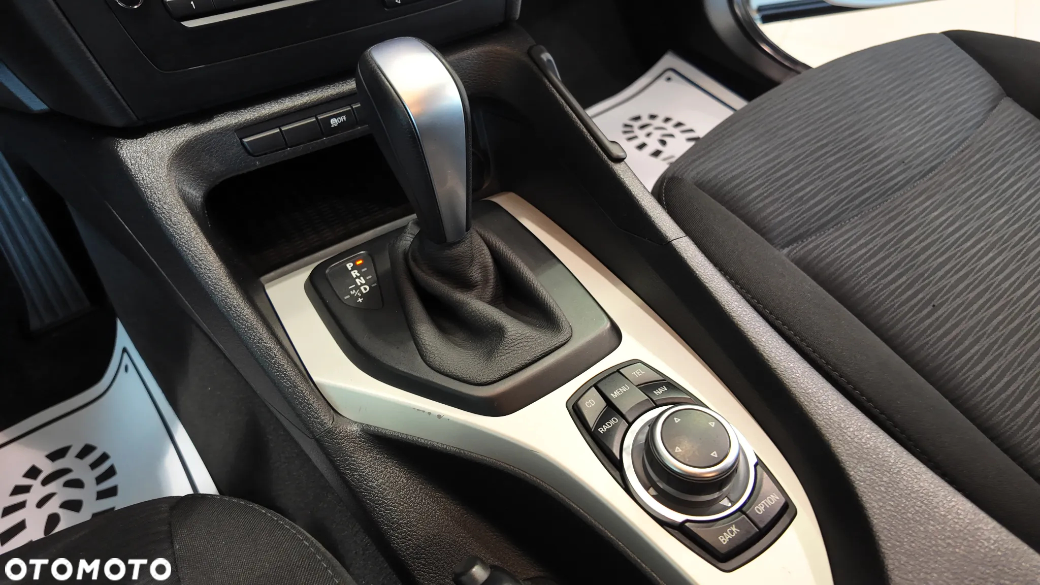 BMW X1 sDrive18i - 29