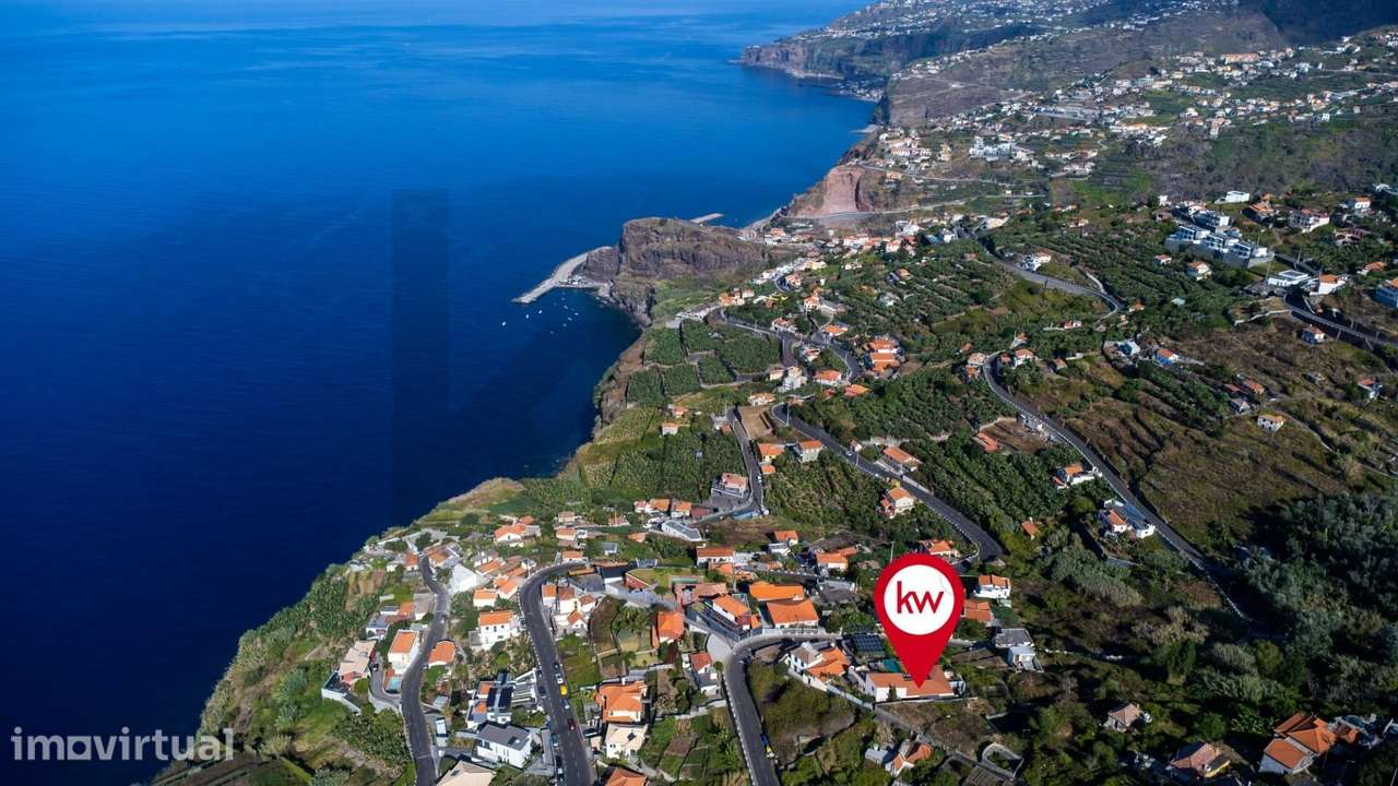 Moradia de Luxo com Piscina Infinita, Vista Mar e Elevado Potencial de - Grande imagem: 5/51