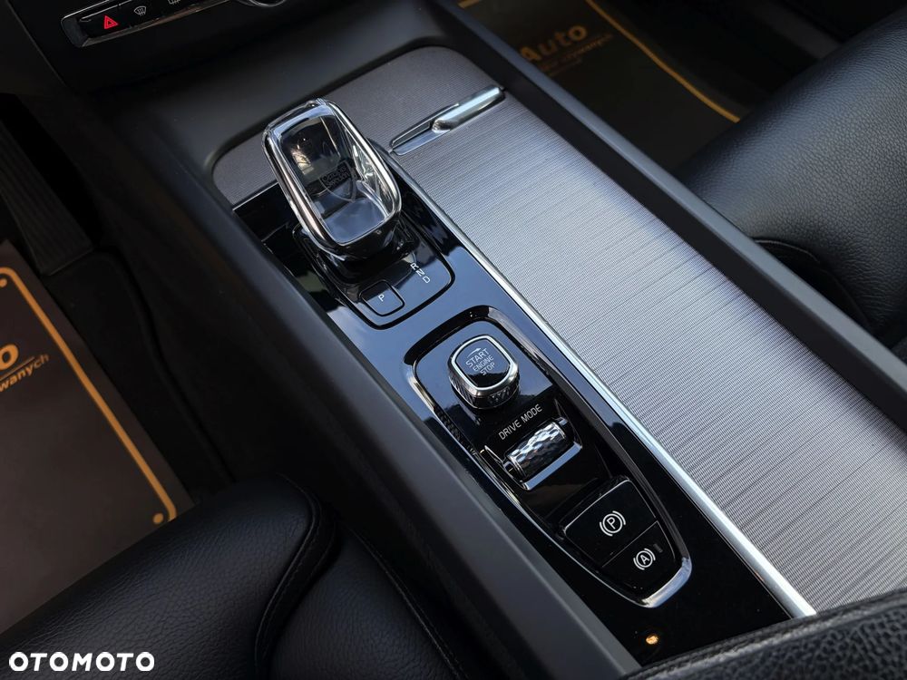 Volvo XC 60 - 31