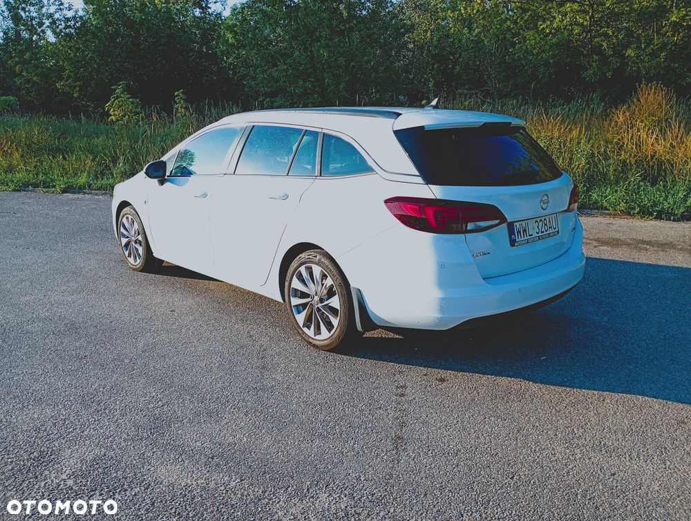 Opel Astra 1.6 CDTI Elite S&S - 9