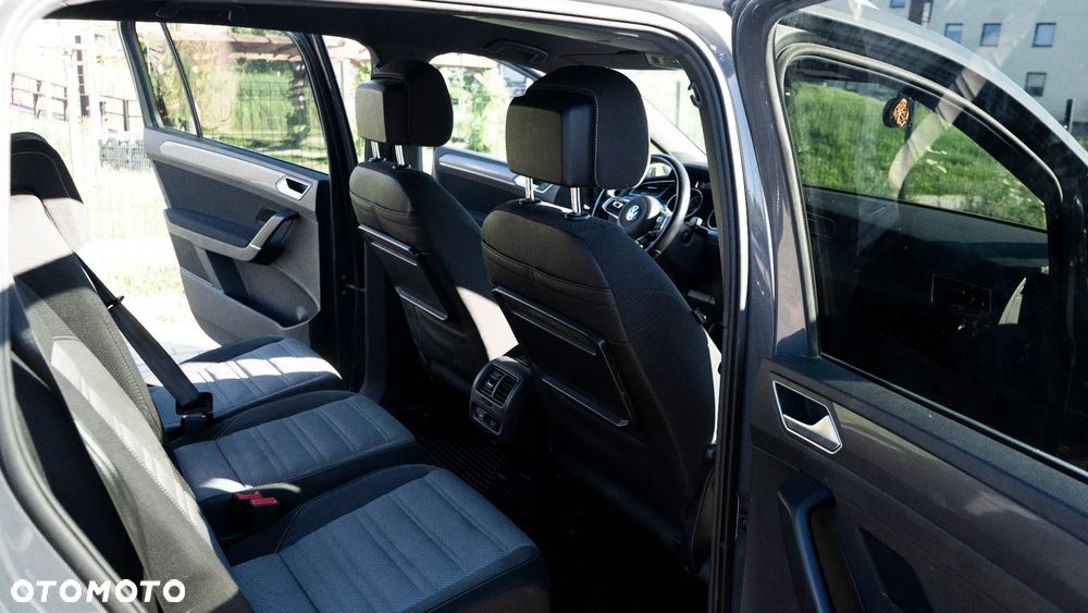 Volkswagen Touran 1.5 TSI EVO Highline - 10