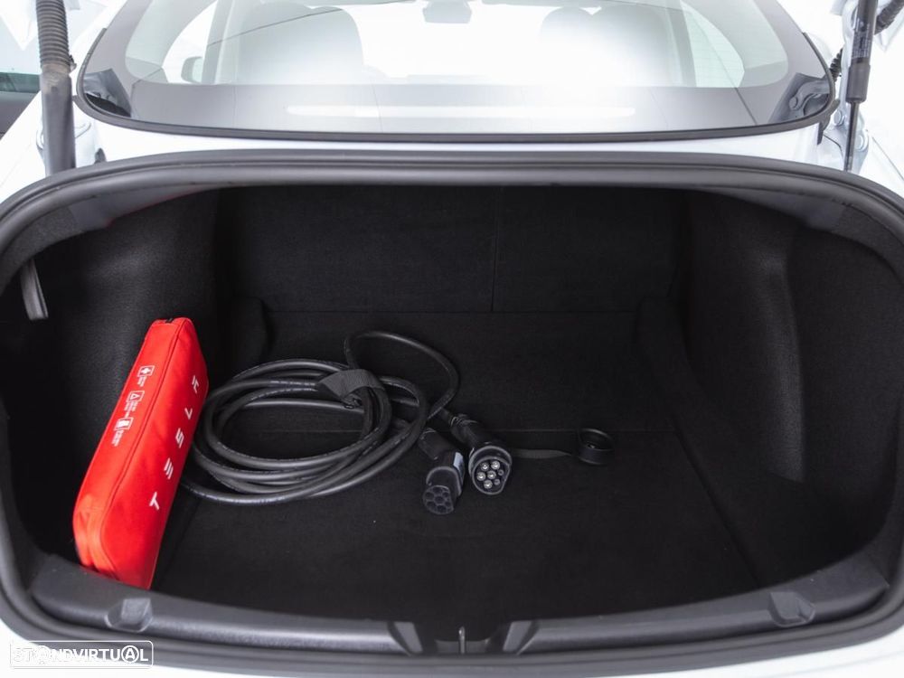 Tesla Model 3 Long Range AWD Dual Motor Performance - 13
