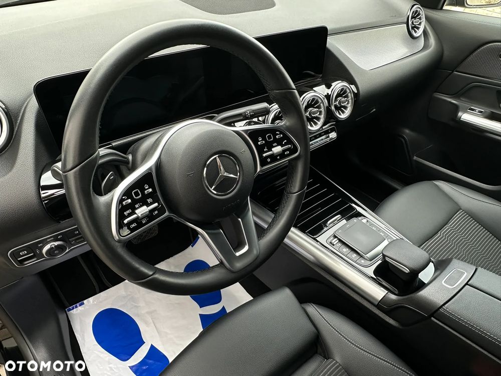 Mercedes-Benz GLA 200 4-Matic Progressive - 19