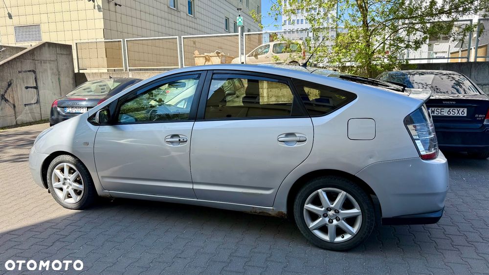 Toyota Prius 1.5 VVT-i Sol - 13