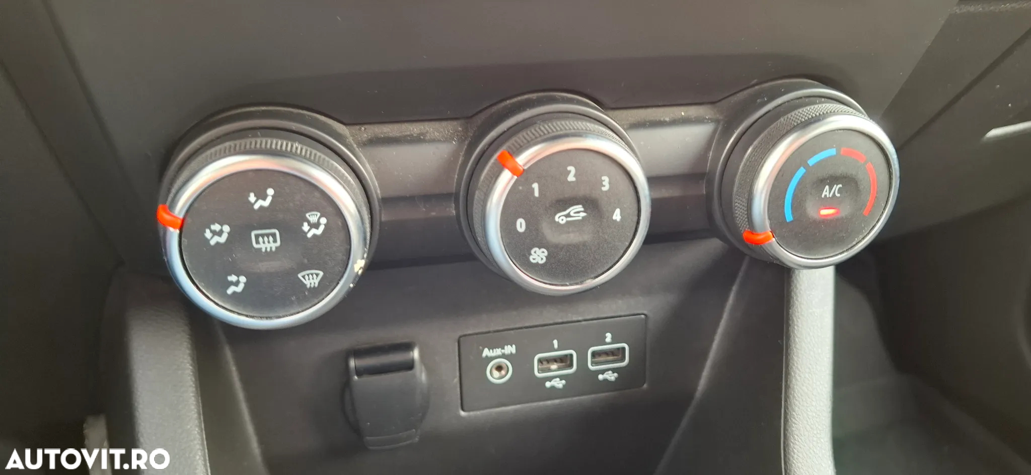 Renault Clio V 1.0 TCe 90 Equilibre - 25
