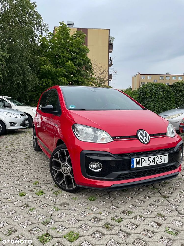 Volkswagen up! 1.0 TSI GTI - 1