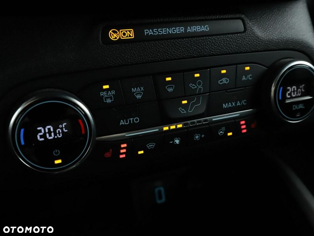 Ford Focus 1.5 EcoBoost STart-Stopp-System ST-LINE - 28