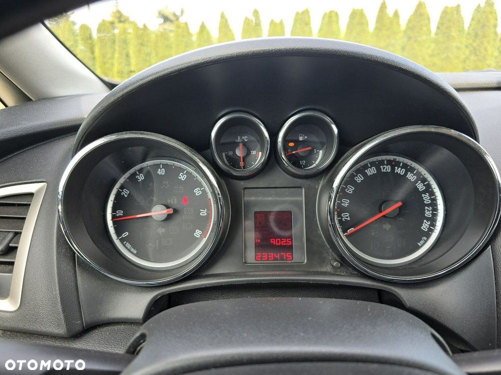 Opel Astra - 32