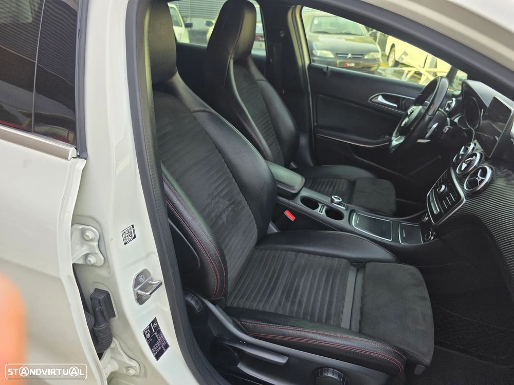 Mercedes-Benz A 180 d 7G-DCT AMG Line - 35