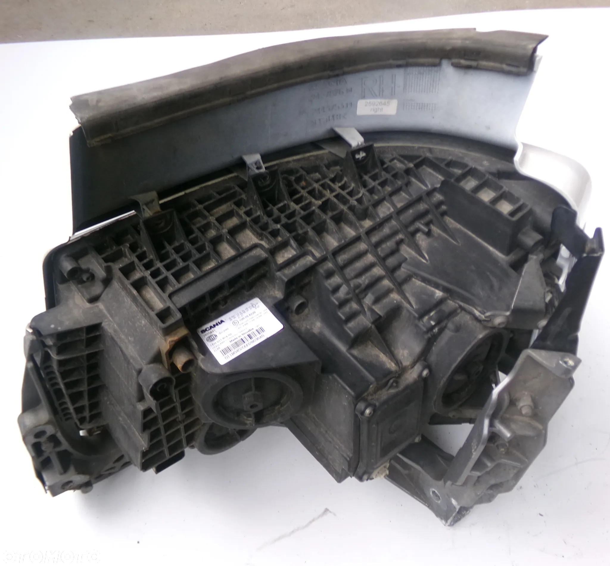 LAMPA LEWA REFLEKTOR LEWY SCANIA NOWY MODEL  2655840 - 2