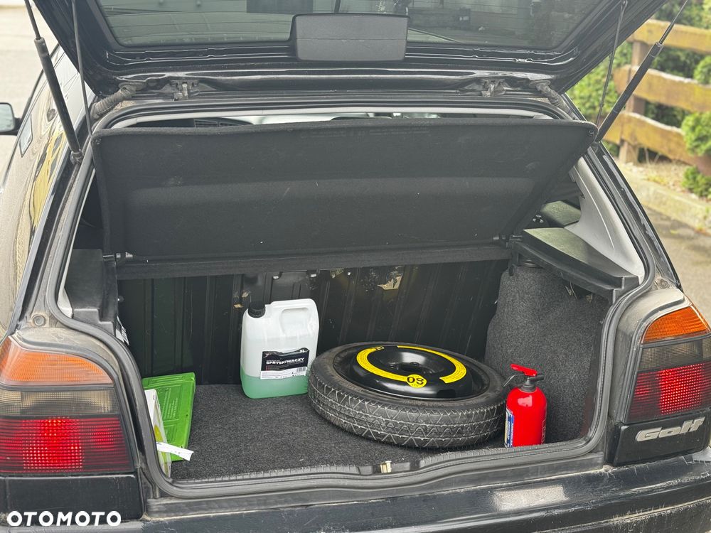 Volkswagen Golf - 14