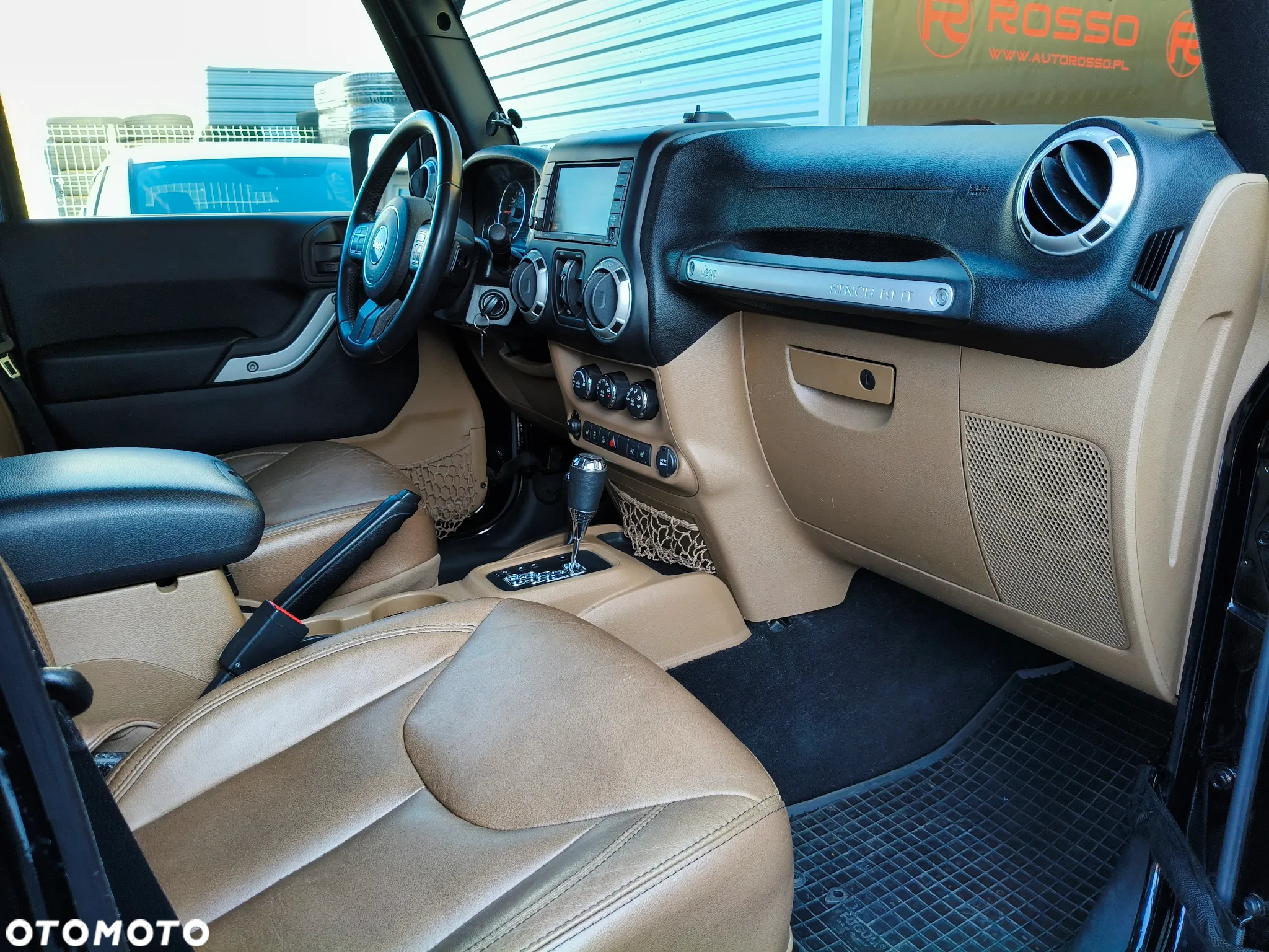 Jeep Wrangler 3.6 Unlim Sahara - 13
