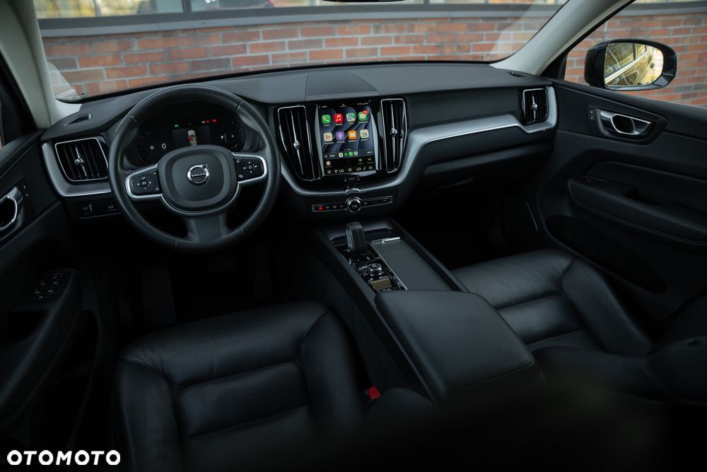 Volvo XC 60 B4 D Momentum Pro - 26