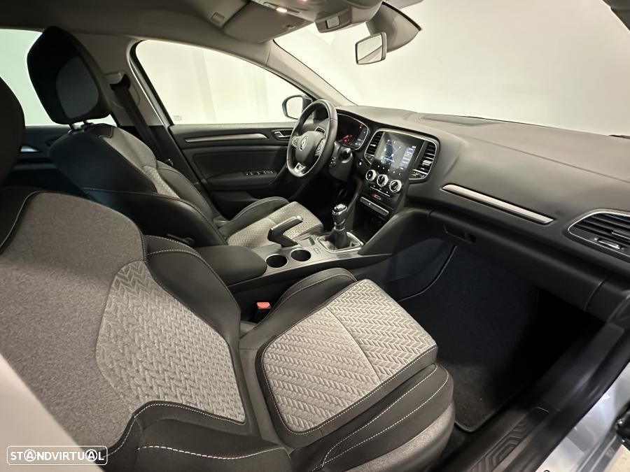 Renault Mégane Sport Tourer 1.5 Blue dCi Limited C/PM+Pneu - 18