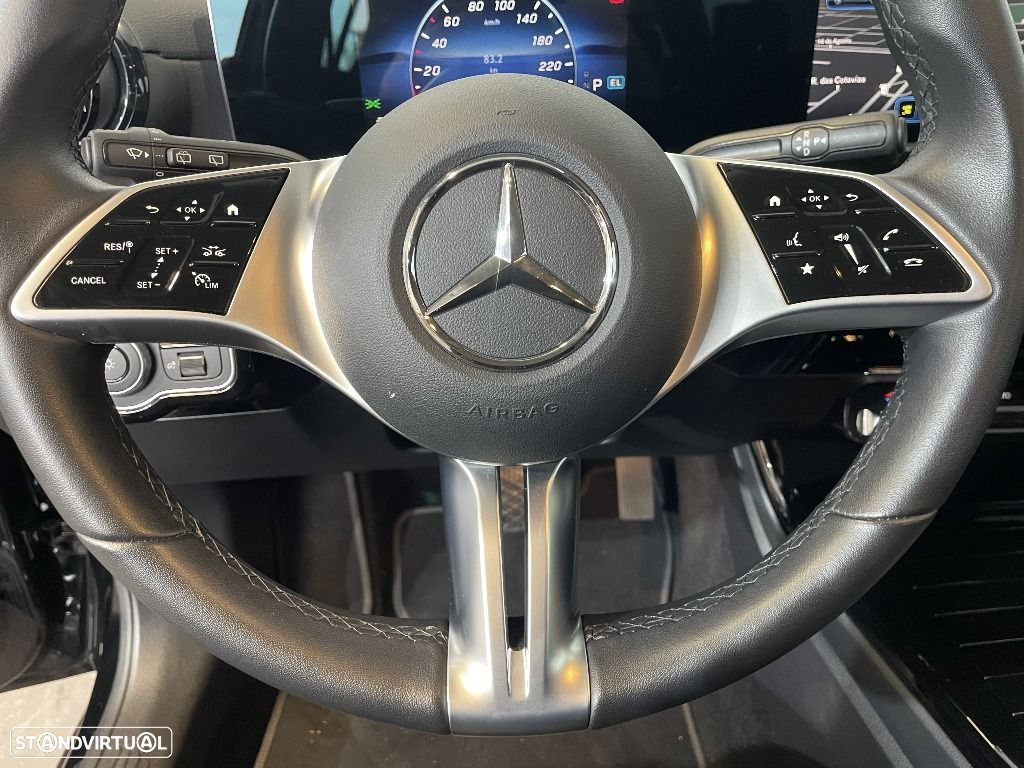 Mercedes-Benz A 250 e - 12