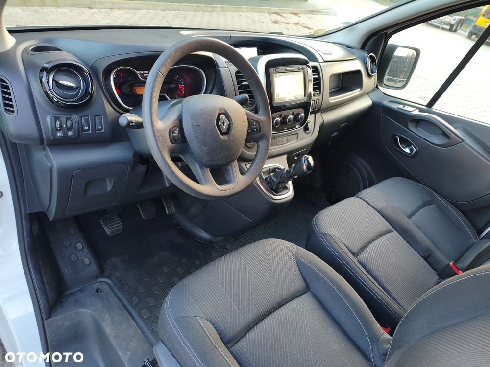 Renault Trafic - 22