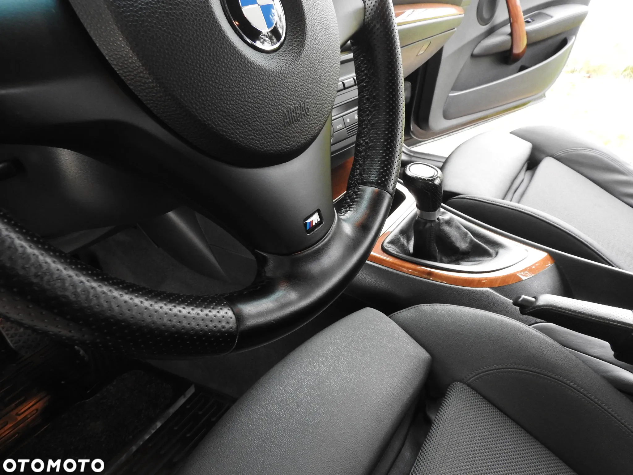 BMW Seria 1 120i - 22