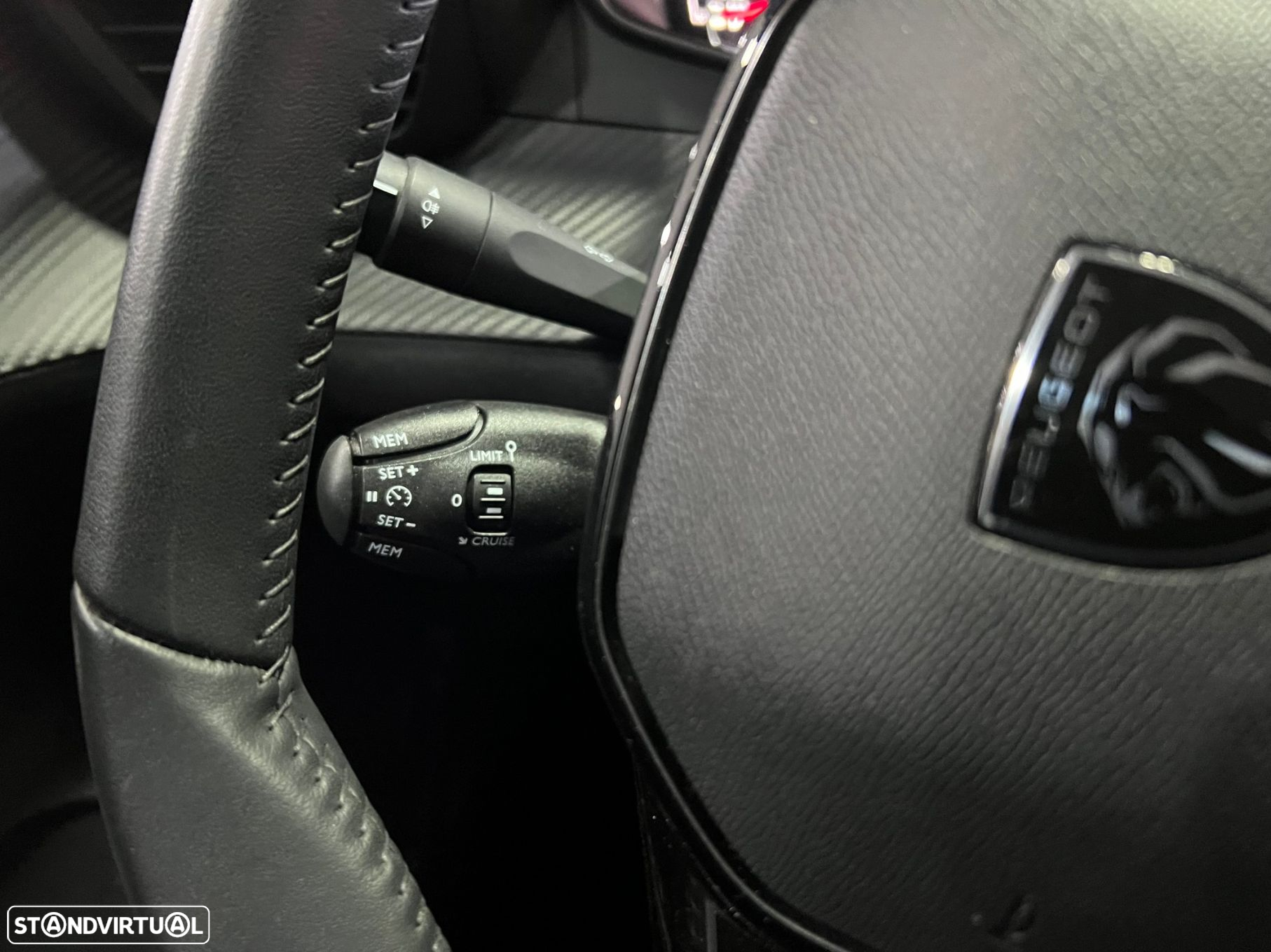 Peugeot 208 1.2 PureTech Active Pack - 13