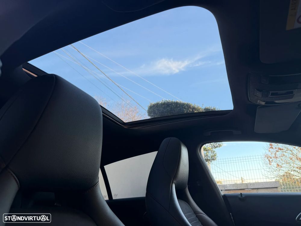 Mercedes-Benz CLA 180 d Shooting Brake AMG Line Aut. - 11