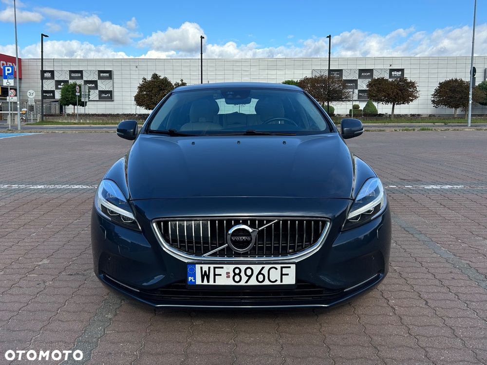 Volvo V40 D3 Drive-E Inscription - 1