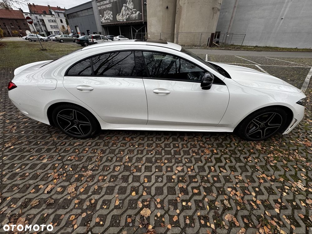 Mercedes-Benz CLS 300 d 4Matic 9G-TRONIC AMG Line - 32