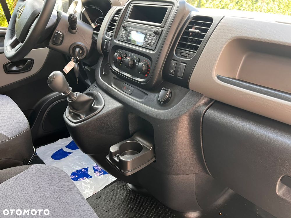 Renault Trafic - 26