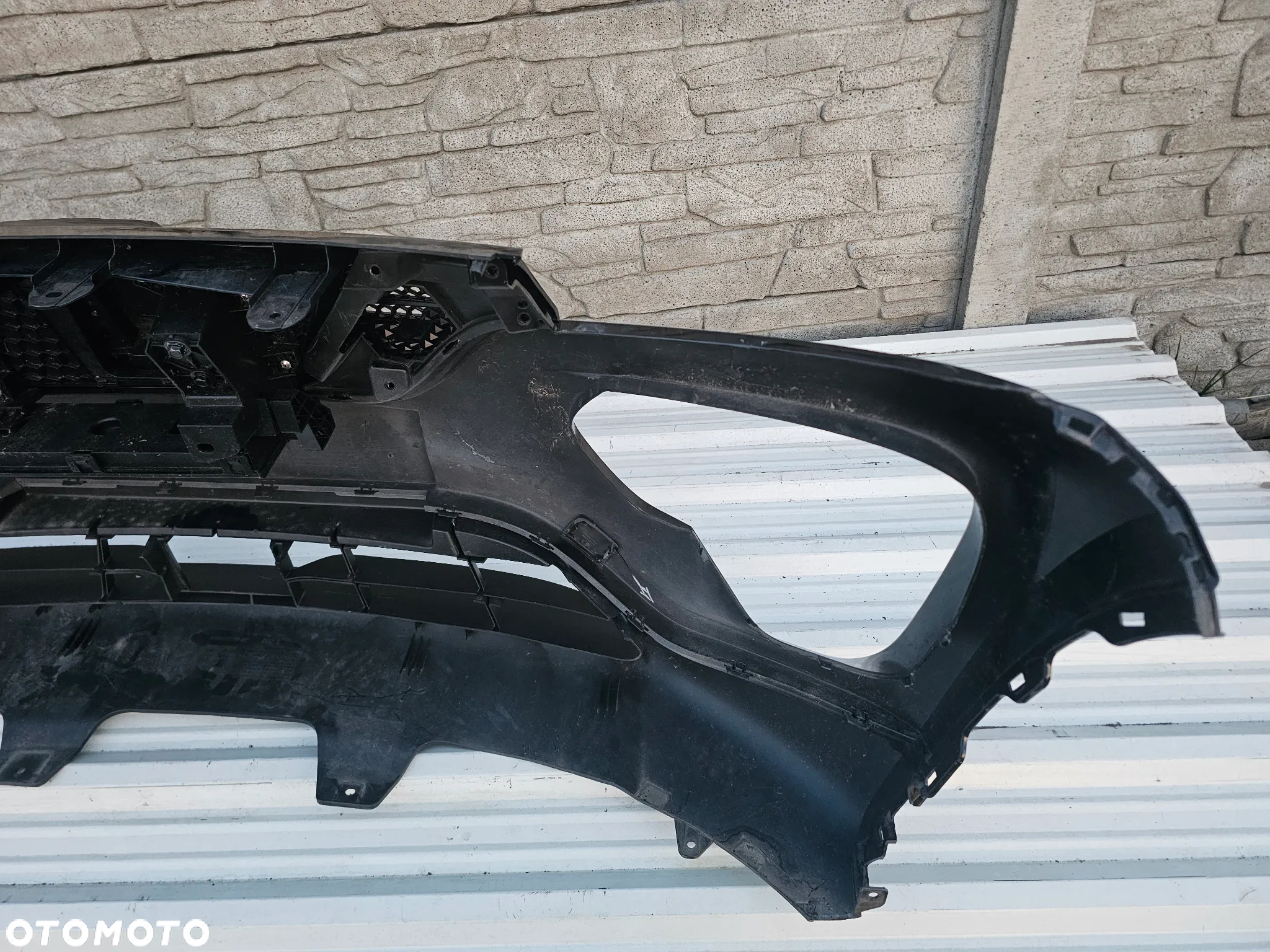 Dacia Spring    zderzak przod - 5