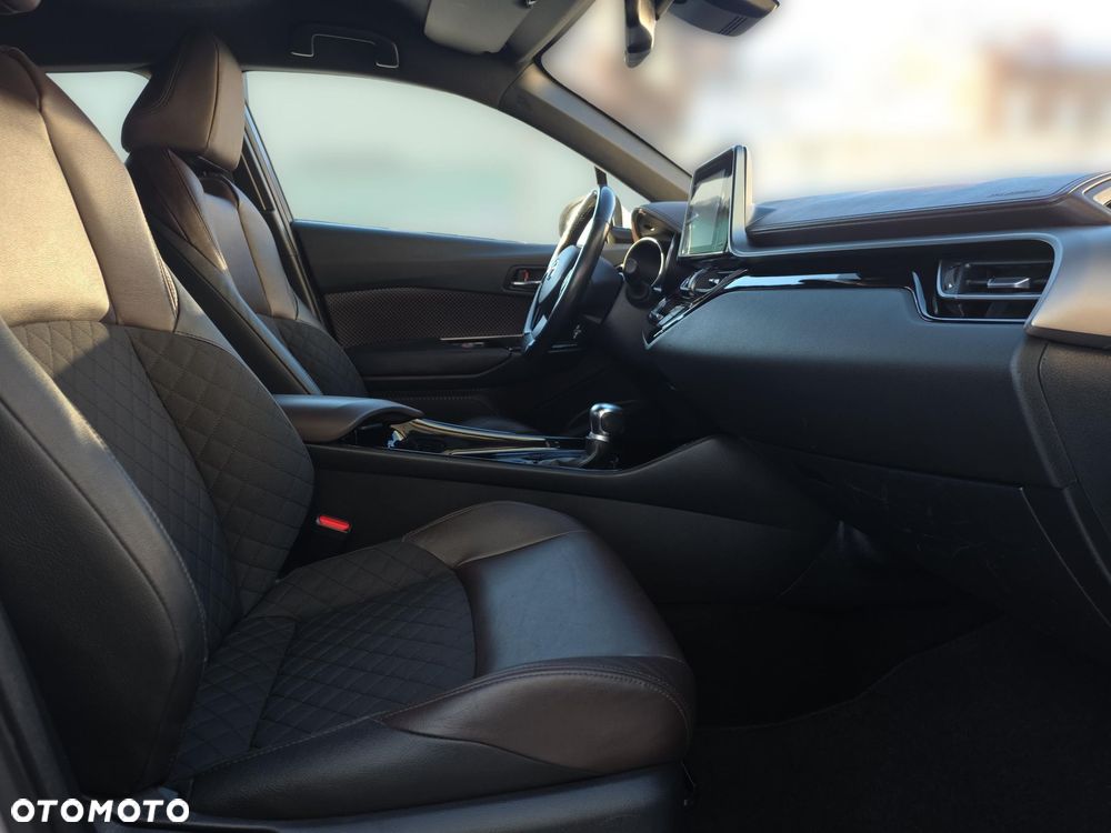 Toyota C-HR 1.8 Hybrid Prestige - 8